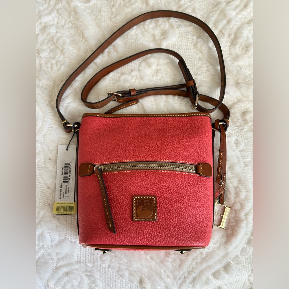 Brand new with tags Dooney and Bourke crossbody handbag.